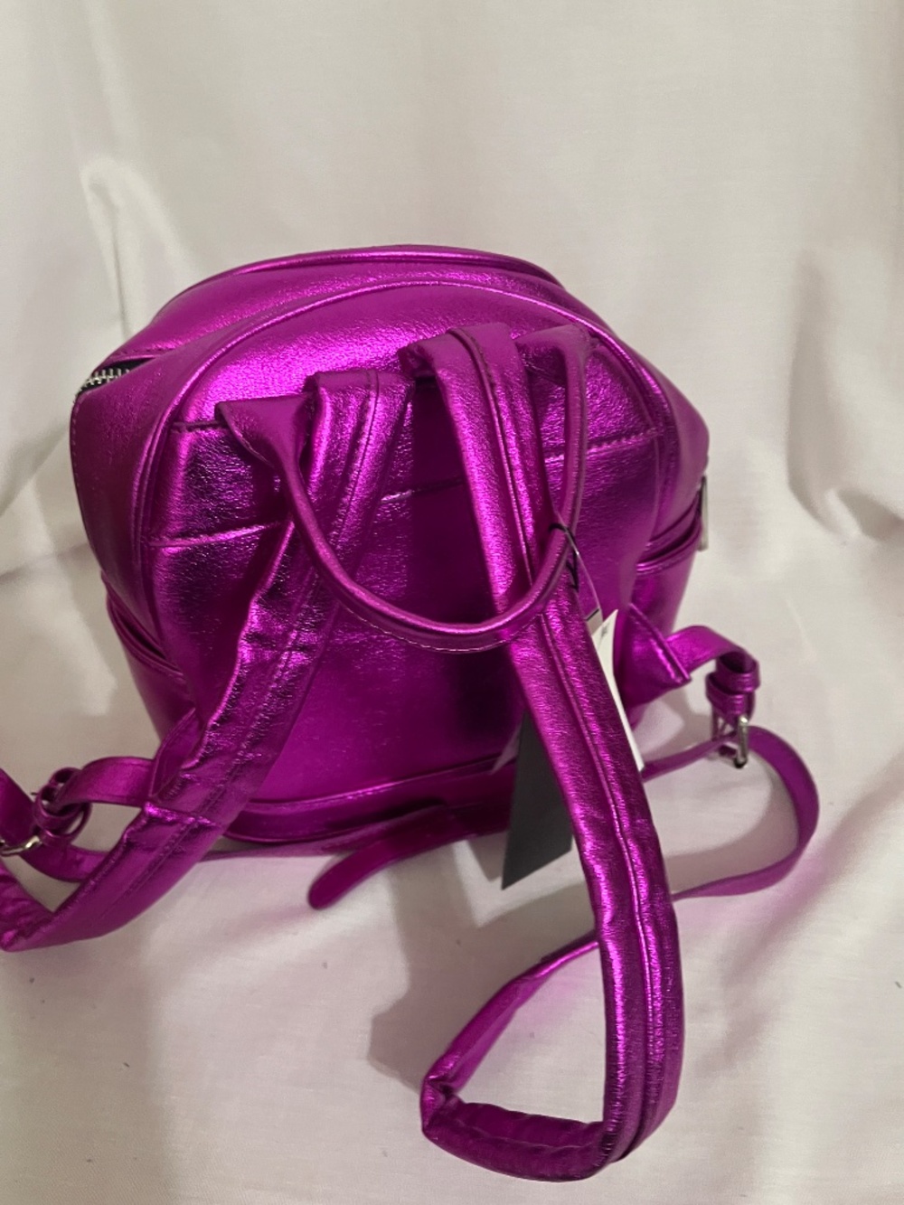 Street Level Fuschia Backpack - Picture 3 of 7